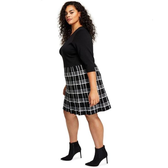 NWT BCX Trendy Plus Size Plaid Fit & Flare Sweater Dress 1235U21 2X Black Plaid - Picture 2 of 3